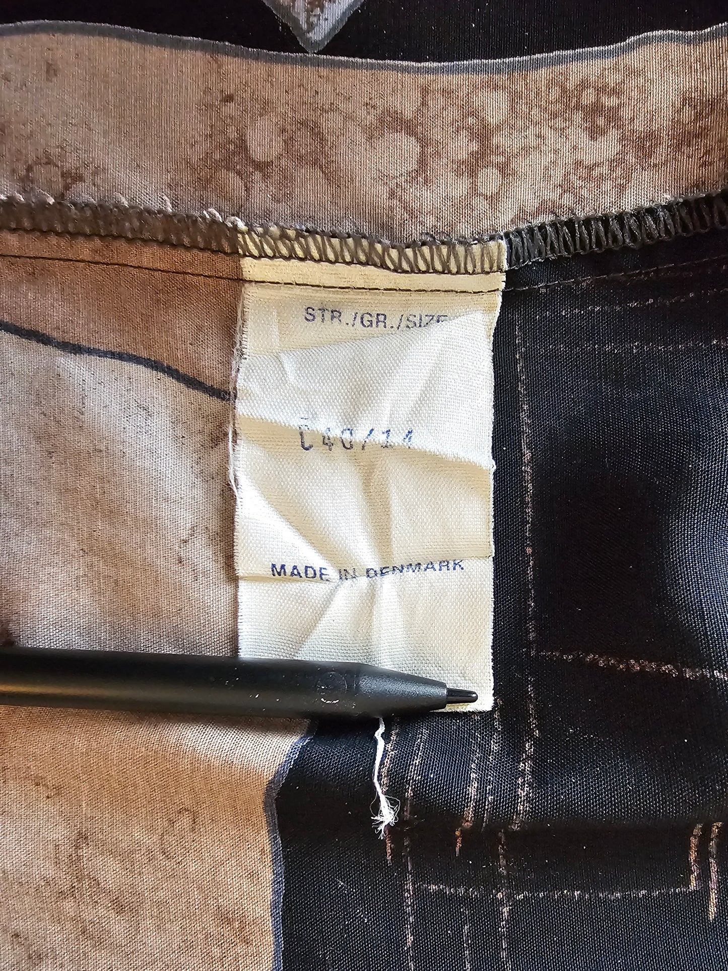 Vintage 90s grafísk skyrta - L