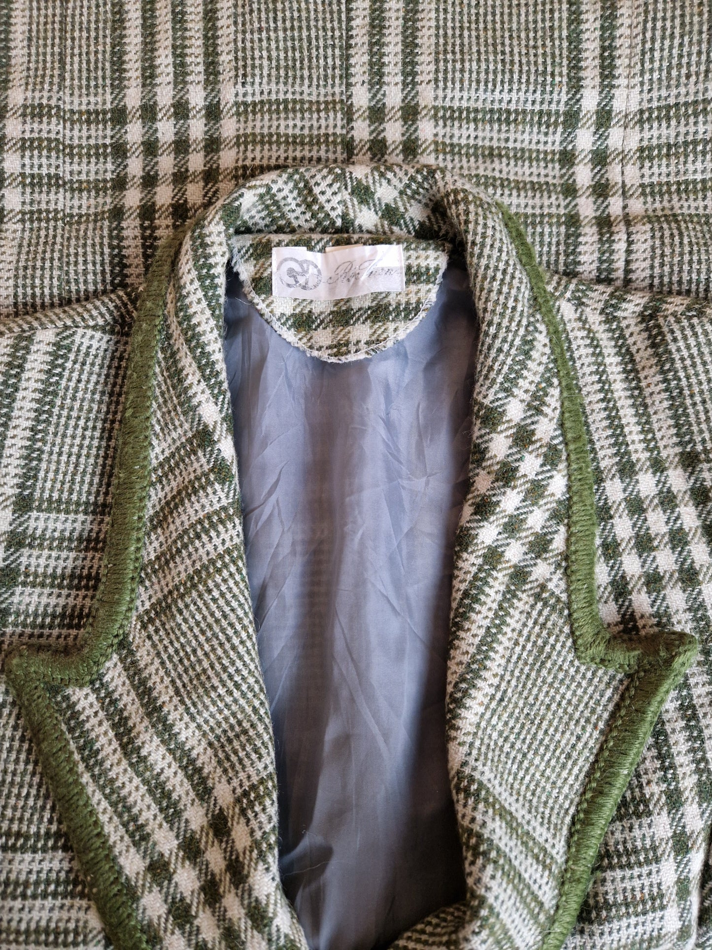 Vintage köflóttur ullarblazer frá Ric Tian - L