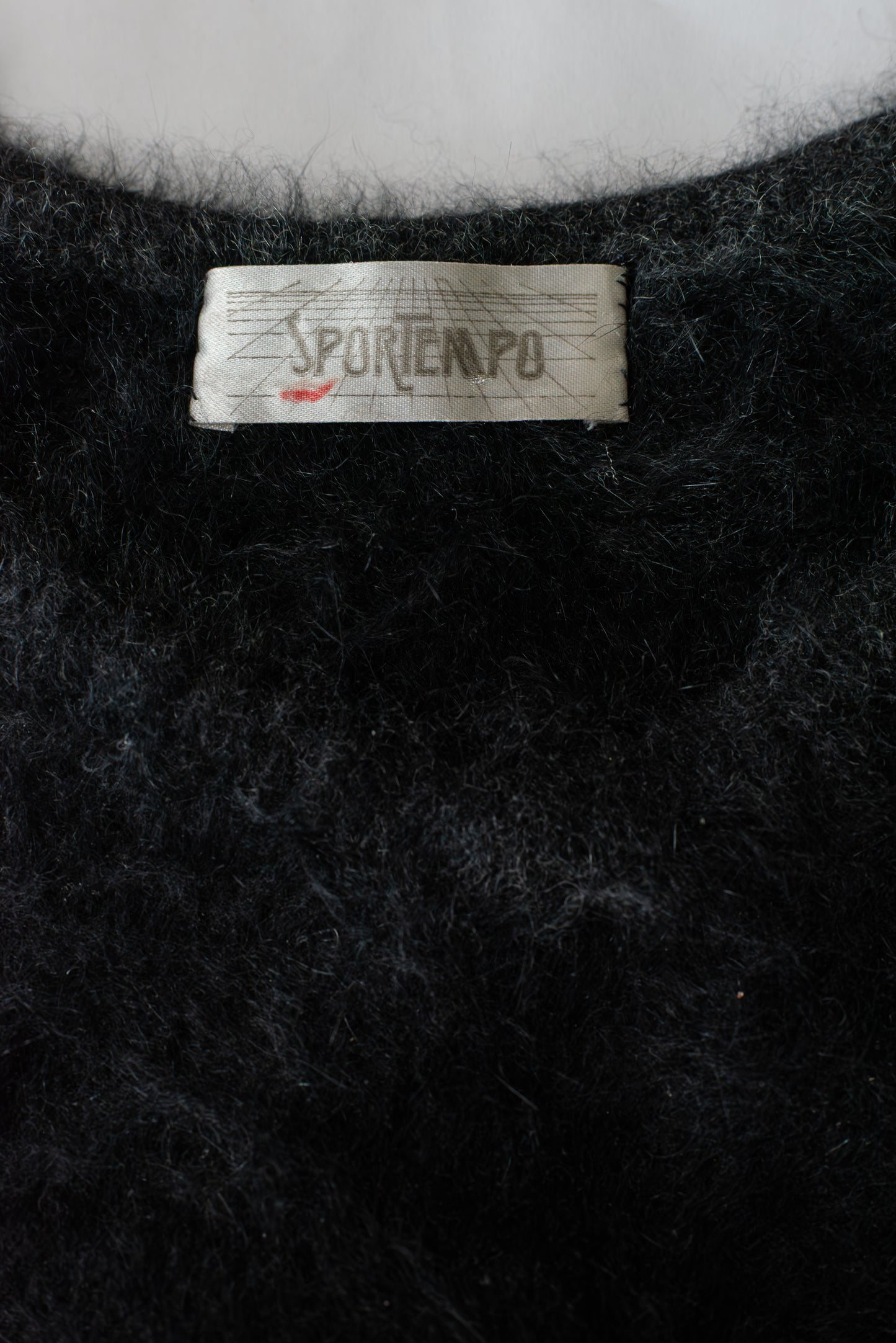 Sportempo vinage svört angóru peysa - small