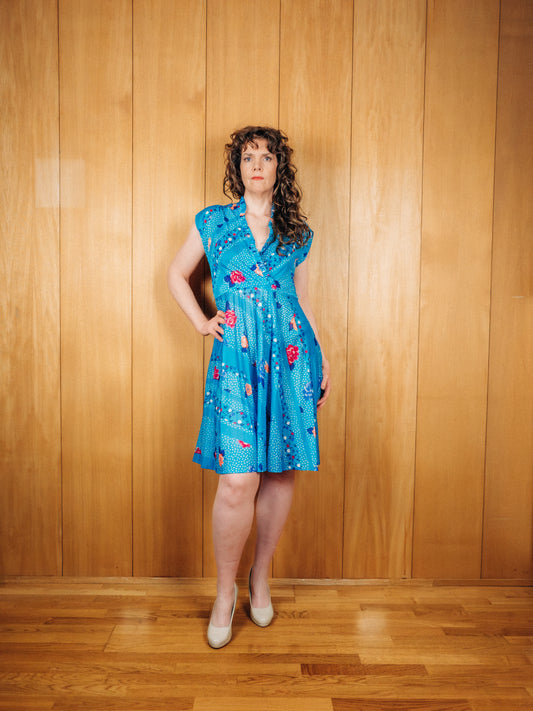 Blár vintage 70s chiffon kjóll með bleikum og bláum blómum - Meyland