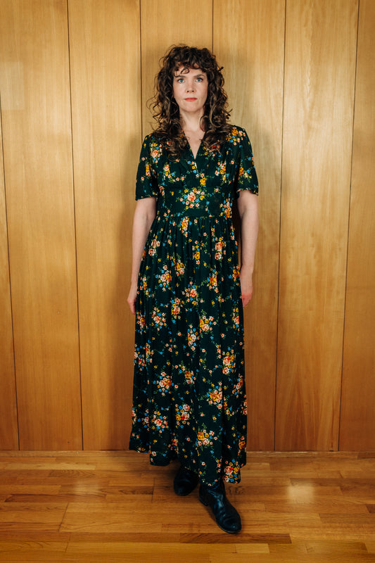 Dökkgrænn vintage 70s maxi blómakjóll - Meyland