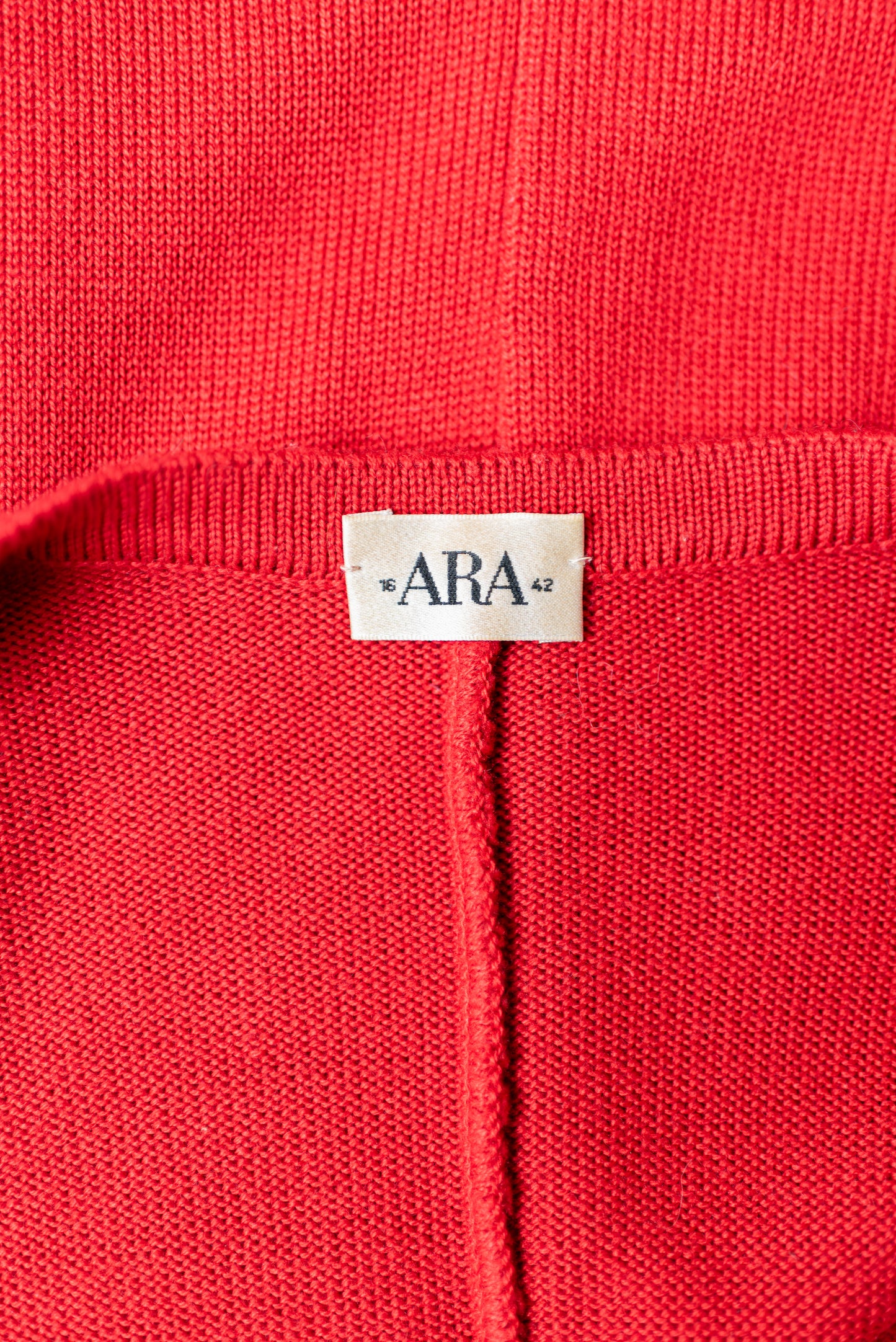 Vintage Ara síð 80s/90s ullarpeysa - M