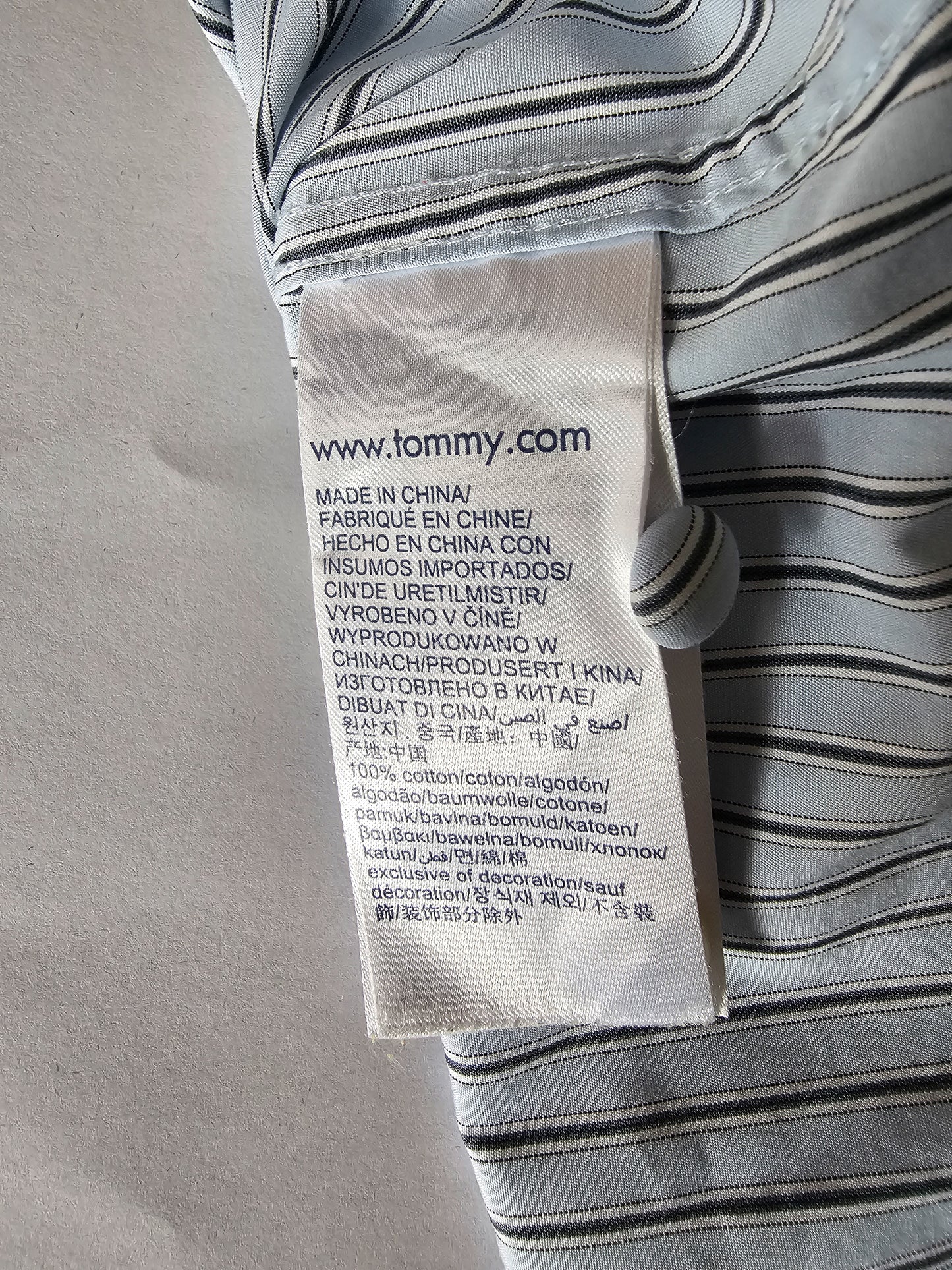 Tommy Hilfiger bláröndótt skyrta - medium