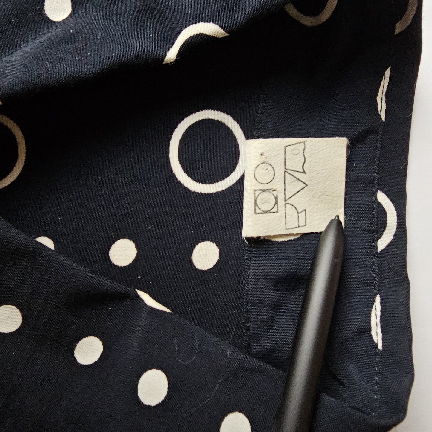 Ómerkt svört, doppótt, vintage skyrta - Medium