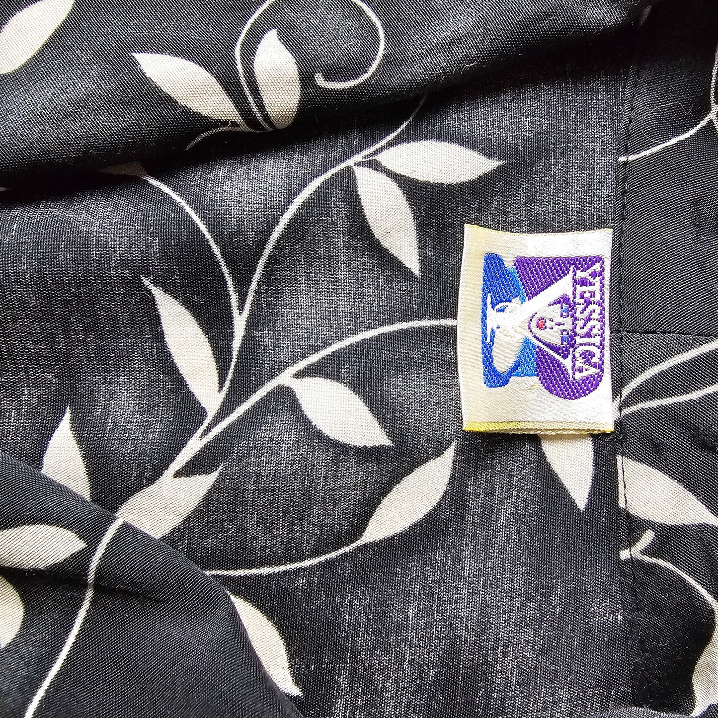 Yessica svört vintage skyrta - Medium