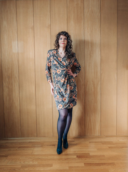 Grár vintage Marina Rinaldi silkikjóll með appelsínuglu blómamunstri - Meyland