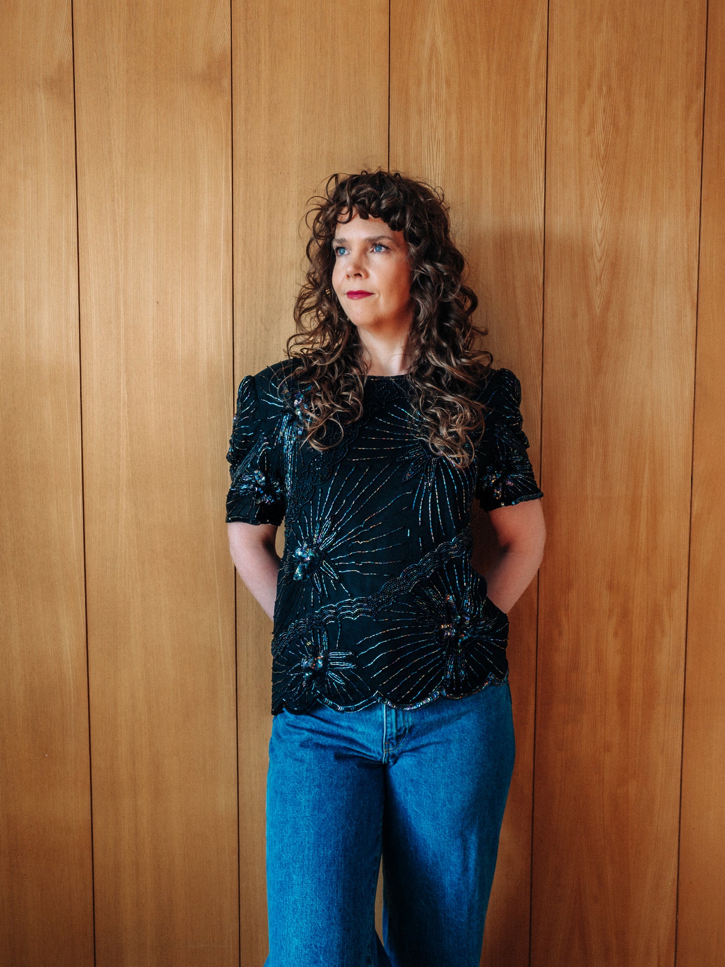 Svartur vintage  80s Robert Anthony silkitoppur með glerperlum og pallíettum - Meyland